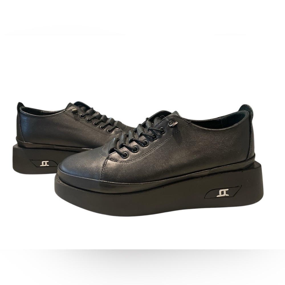 VENEZIA Black Platform Sneakers